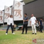 Berikut adalah beberapa alternatif judul untuk berita mengenai pemusatan latihan Timnas U-17 di Sumatera Utara:

1. "Timnas U-17 Siap Gelar Pemusatan Latihan di Sumatera Utara"
2. "Sumatera Utara Jadi Tujuan Pemusatan Latihan Timnas U-17"
3. "Persiapan Optimal: Timnas U-17 Melaksanakan Pemusatan Latihan di Sumatera Utara"
4. "Timnas U-17: Pemusatan Latihan di Sumatera Utara untuk Meningkatkan Performan"
5. "Sumatera Utara: Lokasi Pemusatan Latihan Timnas U-17 Menuju Kesuksesan"

Silakan pilih atau kembangkan sesuai kebutuhan!
