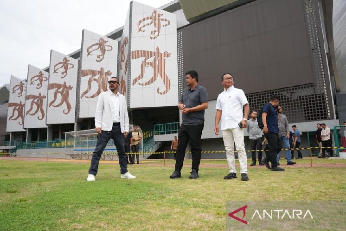 Berikut adalah beberapa alternatif judul untuk berita mengenai pemusatan latihan Timnas U-17 di Sumatera Utara:

1. "Timnas U-17 Siap Gelar Pemusatan Latihan di Sumatera Utara"
2. "Sumatera Utara Jadi Tujuan Pemusatan Latihan Timnas U-17"
3. "Persiapan Optimal: Timnas U-17 Melaksanakan Pemusatan Latihan di Sumatera Utara"
4. "Timnas U-17: Pemusatan Latihan di Sumatera Utara untuk Meningkatkan Performan"
5. "Sumatera Utara: Lokasi Pemusatan Latihan Timnas U-17 Menuju Kesuksesan"

Silakan pilih atau kembangkan sesuai kebutuhan!