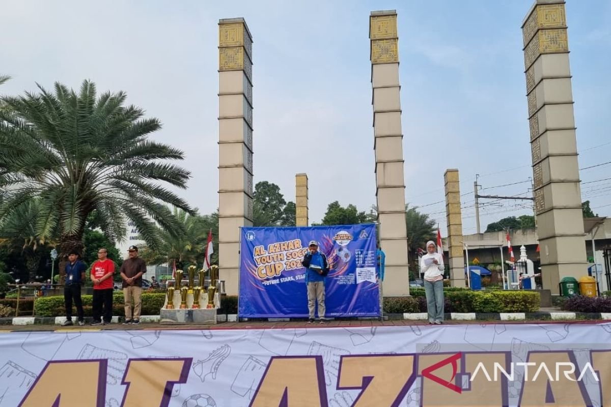 Trophy Al Azhar Youth Soccer Cup: Menjadi Fondasi Solid untuk Pembinaan Generasi Muda